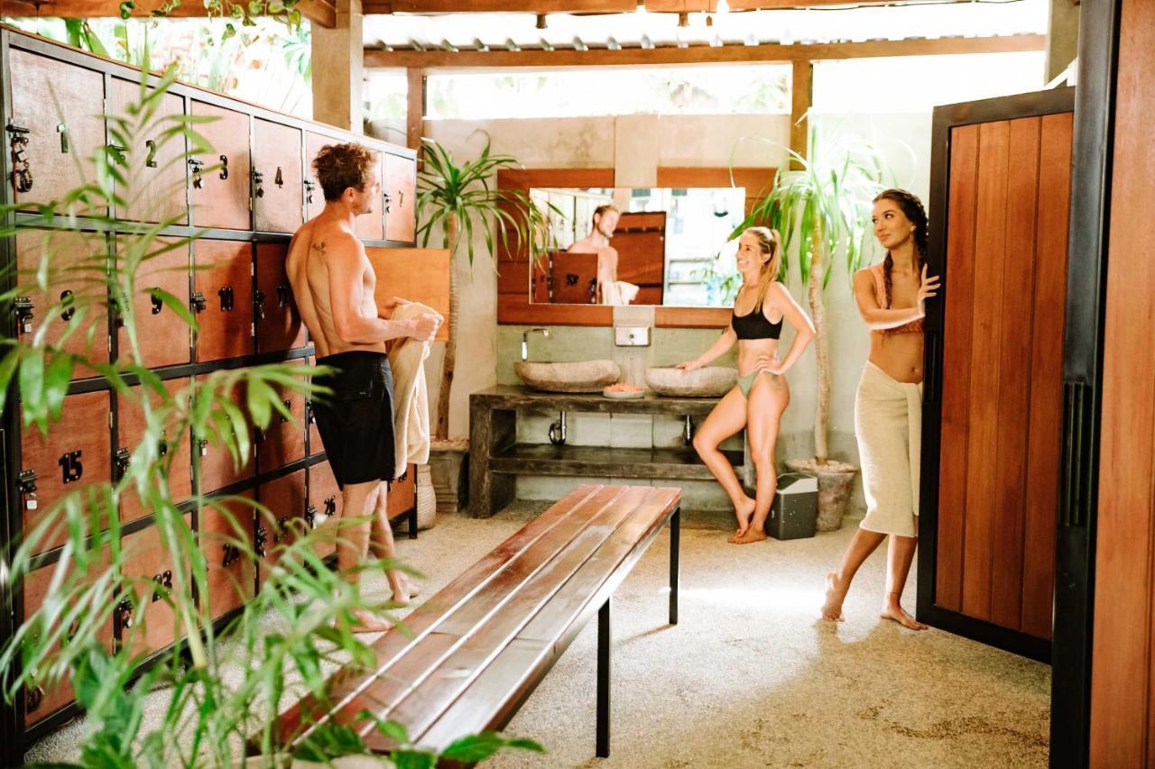 Loka Surf & Fitness Lodge Kuta (Lombok) Exterior photo