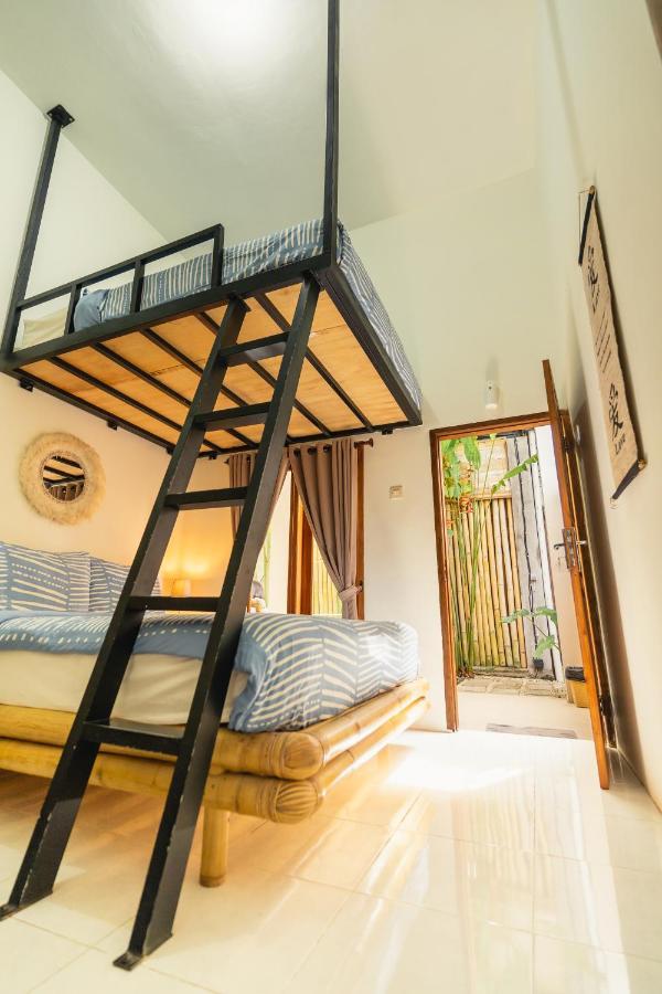 Loka Surf & Fitness Lodge Kuta (Lombok) Exterior photo